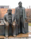 Marx and Engels with Palast der Republik behind 